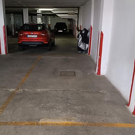 Sherryflat Moneo - Parking Jerez de la Frontera Exterior foto